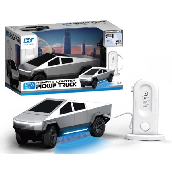 Машинка на пульте радиоуправления