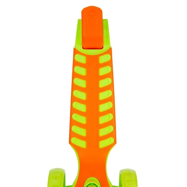 Самокат трехколесный