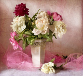 Палитра. Холст с краск.30х40см по ном. в кор.(20 цв.) Нежный букет в вазе с цветочками Палитра. Холст с краск.30х40см по ном. в кор.(20 цв.) Нежный букет в вазе с цветочками