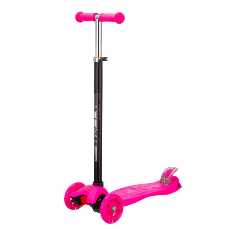 Самокат трехколесный