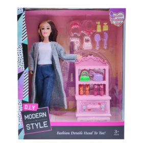 Кукла с акссесуарами