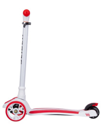 Самокат четырехколесный со светящимися колесами