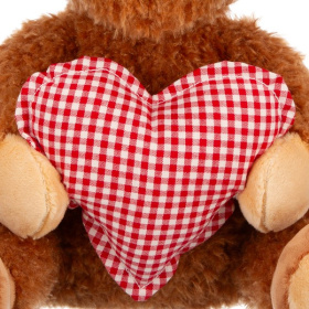 Мишка коричневый с сердцем, 19 см