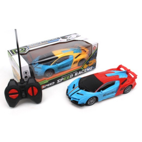 Машинка на пульте радиоуправления