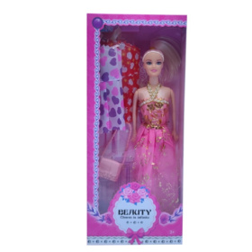 Кукла с аксессуарами