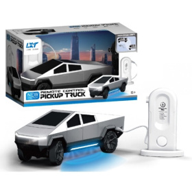 Машинка на пульте радиоуправления