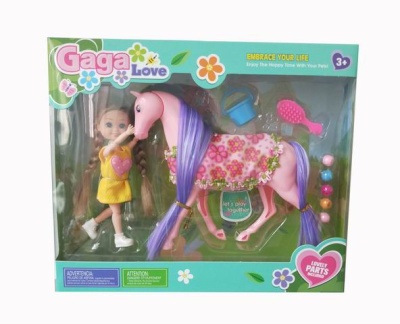 Кукла с лошадкой