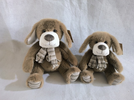 Собака бежевая  в шарфике, 26 см