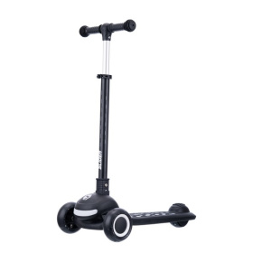 Самокат трехколесный Slider, светящиеся полиуретановые колёса и платформа, руль складной Самокат трехколесный Slider, светящиеся полиуретановые колёса и платформа, руль складной