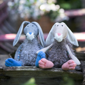 Мягкая Игрушка RELANA, Зайка в меховом костюме с вязанными деталями, 27 см