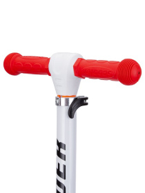 Самокат четырехколесный со светящимися колесами